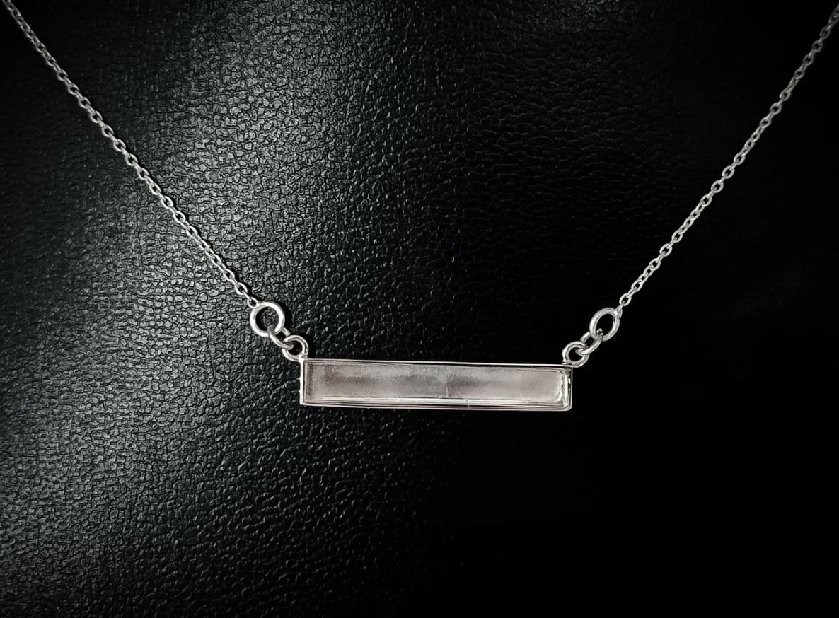 Evie Bar Necklace